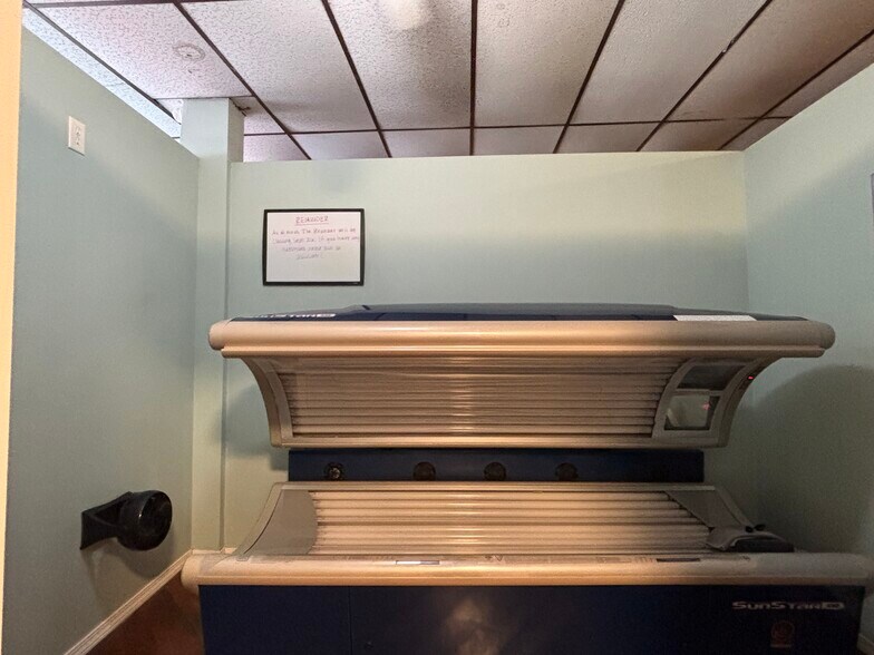 More Photos Of 206 W Main St, Mc Arthur Flex For Sale