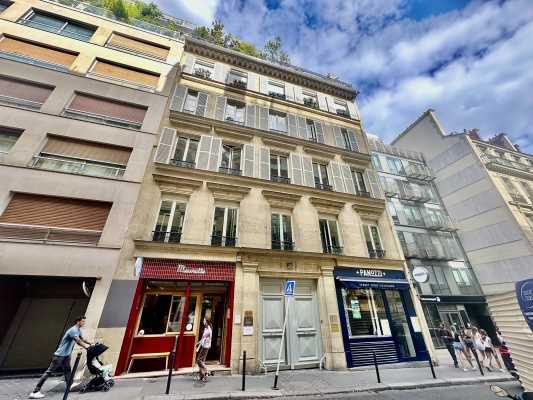 More Photos Of 50 Rue De Miromesnil, Paris Office For Sale