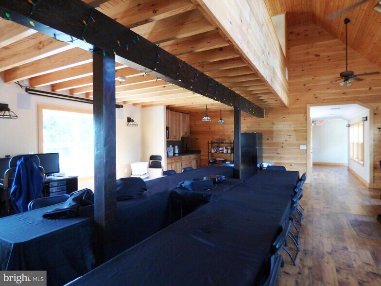 More Photos Of 509 Woodstown Rd, Swedesboro Unknown For Lease