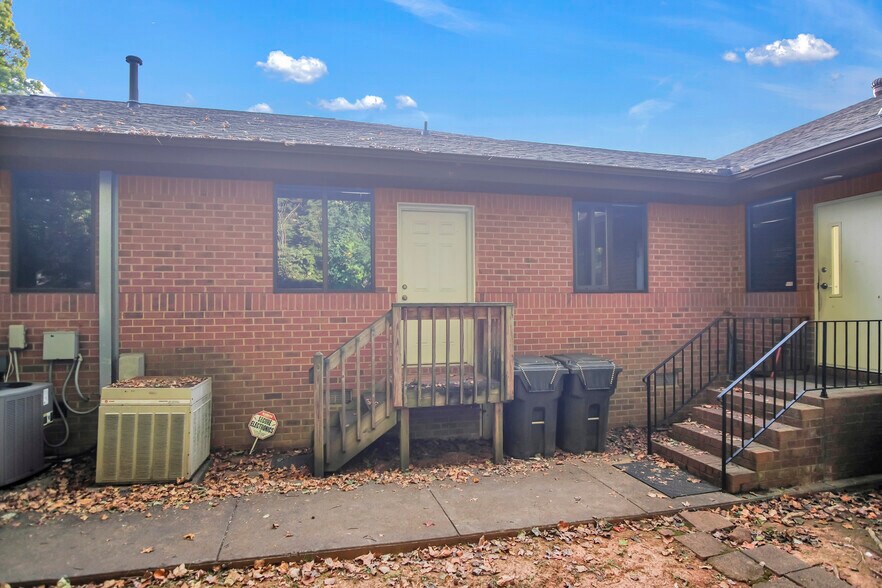 More Photos Of 510 W King St, Kings Mountain Medical For Lease
