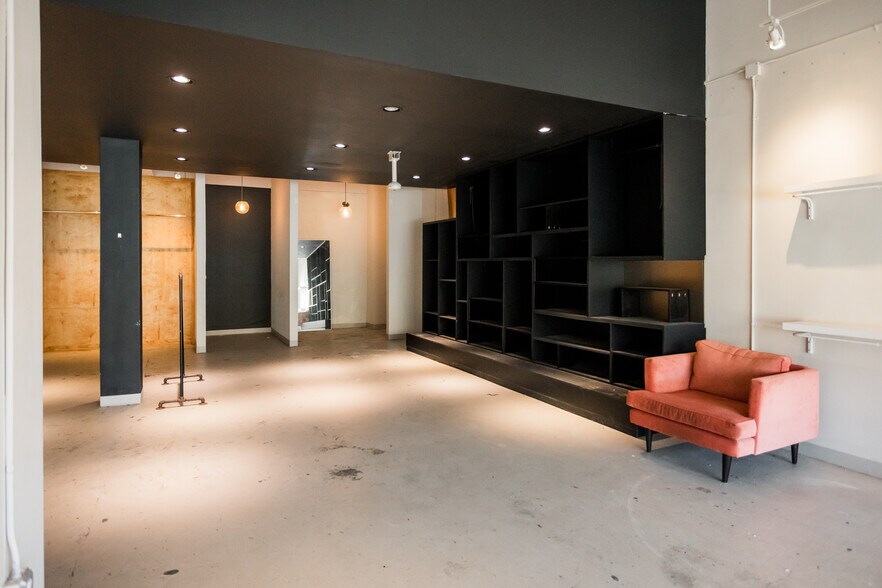 More Photos Of 6513 Woodward Ave, Detroit Storefront For Sale