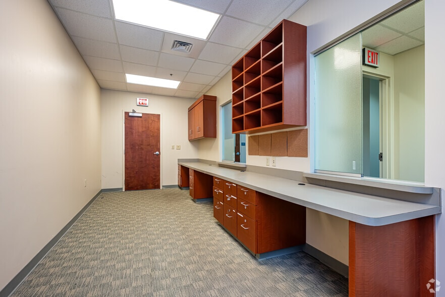 More Photos Of 64040 Highway 434, Lacombe Medical For Lease
