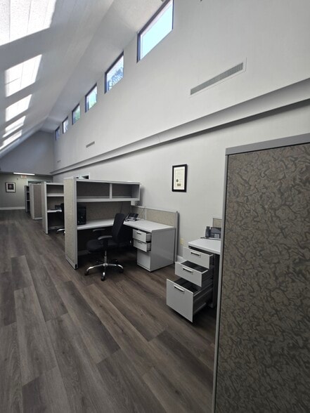 More Photos Of 400 Percival Rd, Columbia Office For Lease