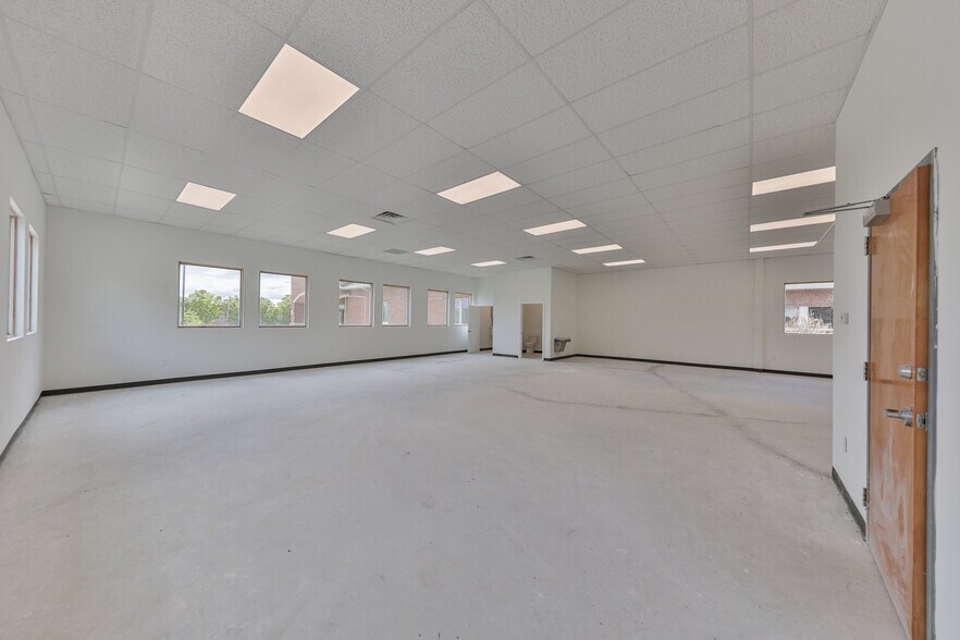 More Photos Of 4350 Independence Dr, Schnecksville Medical For Lease