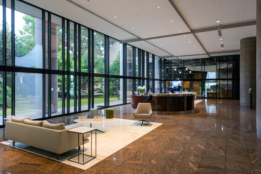 More Photos Of 1000 Abernathy Rd NE, Atlanta Office For Lease