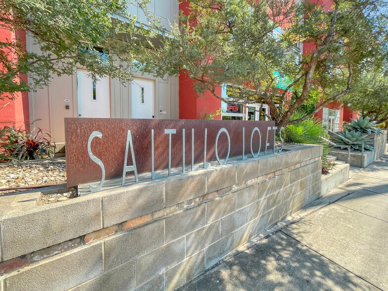 More Photos Of 1601 E 5th St, Austin Apartments For Lease