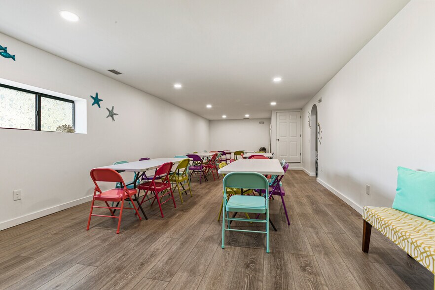 More Photos Of 130 N Volusia St, Saint Augustine Warehouse For Sale