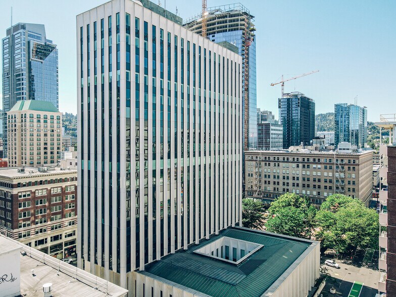 More Photos Of 707 SW Washington St, Portland Office For Lease