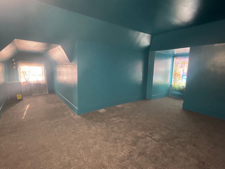 More Photos Of 215 W Main St, Lometa Specialty For Sale
