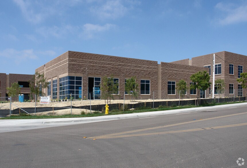 More Photos Of 2540-2546 Gateway Rd, Carlsbad Unknown For Lease