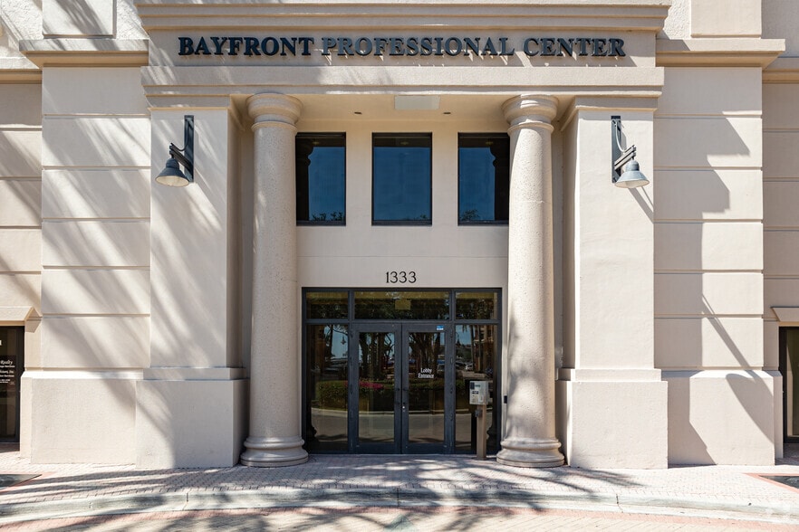 More Photos Of 1333 3rd Ave S, Naples Medical For Lease