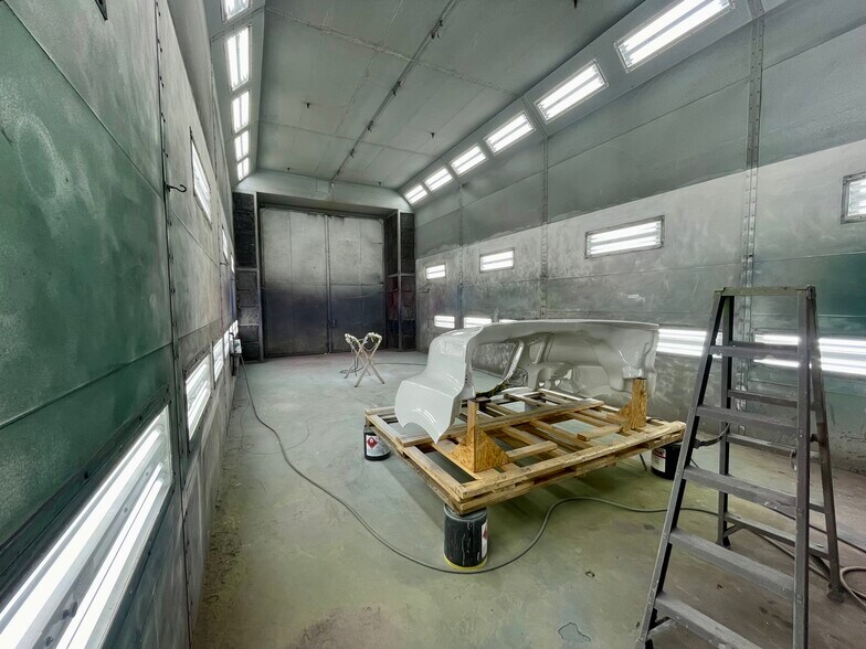 More Photos Of 9625 NE Vancouver Way, Portland Warehouse For Lease