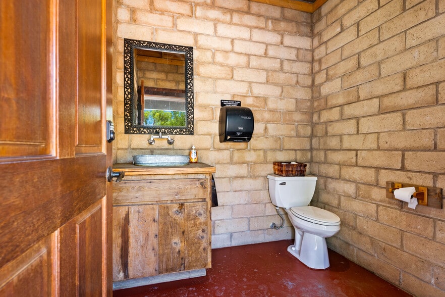 More Photos Of 38831 Pauba Rd, Temecula Land For Sale