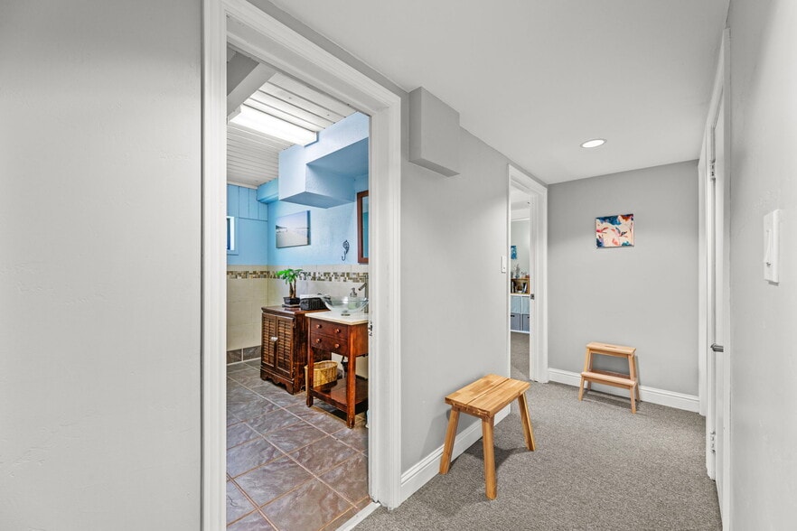 More Photos Of 2741 Franklin Blvd, Sacramento Storefront Retail Office For Sale