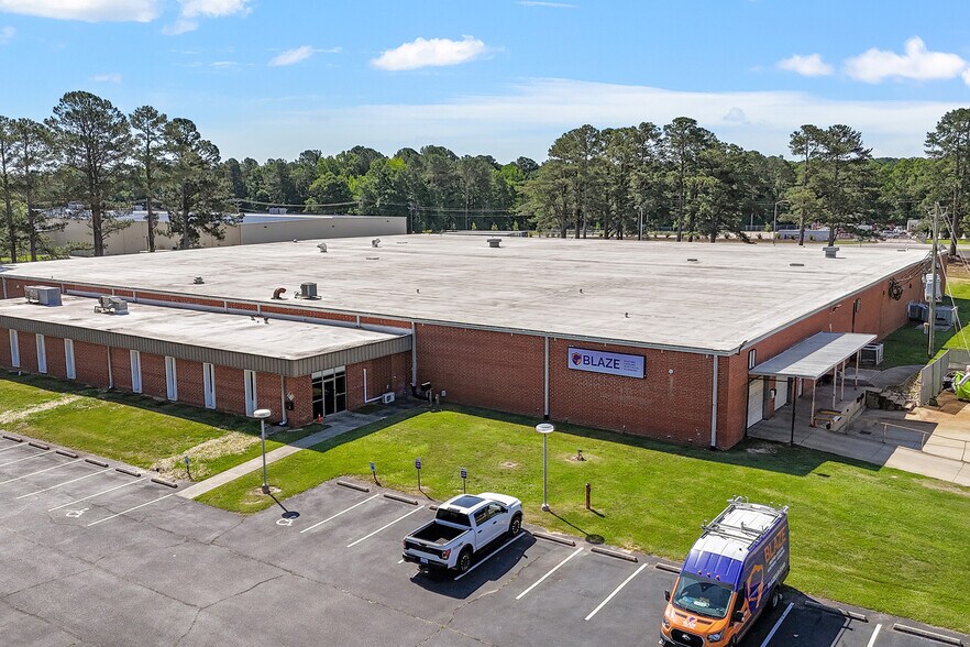 More Photos Of 500 E Gannon Ave, Zebulon Manufacturing For Lease