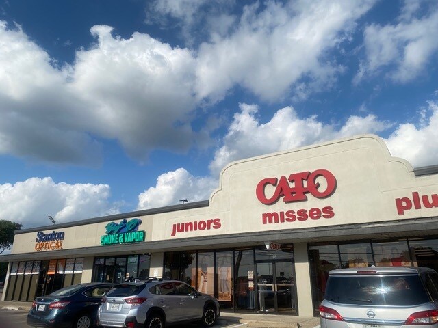 More Photos Of 3940 St Francis Ave, Dallas General Retail For Lease
