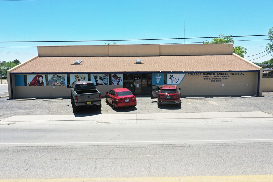 Primary Photo Of 502 E College Blvd, Roswell Veterinarian Kennel For Sale