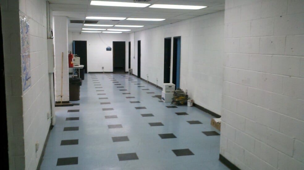 More Photos Of 91-24 144th Pl, Jamaica Warehouse For Lease