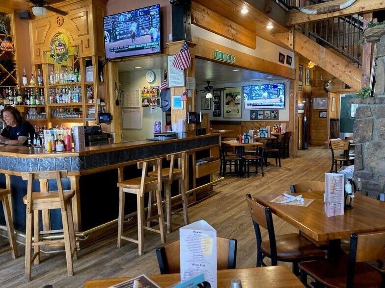 More Photos Of 123 N Lena St, Ridgway Restaurant For Sale