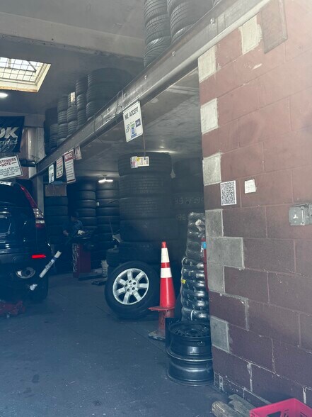 More Photos Of 4505 102nd St, Corona Industrial For Sale