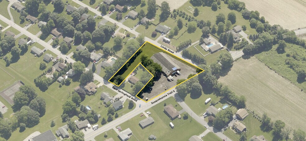 More Photos Of 9335 Susquehanna Trl S, Seven Valleys General Retail For Lease