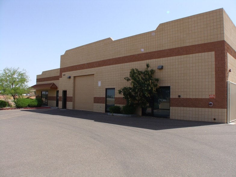 More Photos Of 1309 N Leland Ct, Gilbert Distribution For Lease