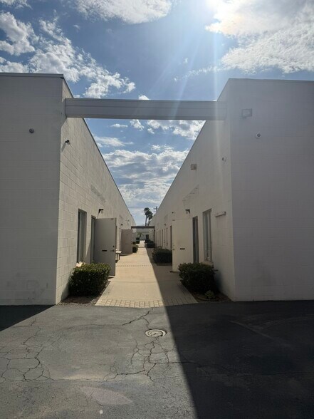More Photos Of 1666 N Magnolia Ave, El Cajon Manufacturing For Lease