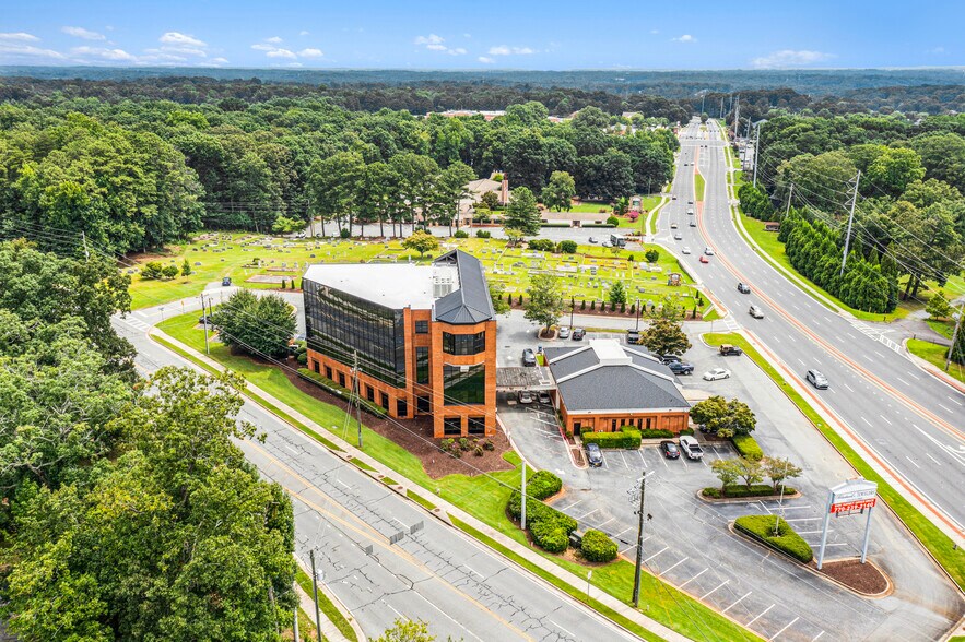More Photos Of 2265 Roswell Rd, Marietta Medical For Lease