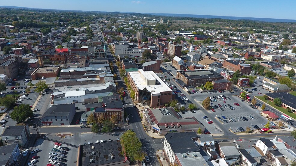 More Photos Of 701 Cumberland St, Lebanon Storefront For Lease