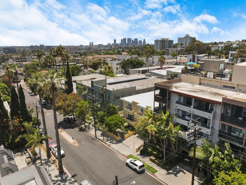 More Photos Of 939 Larrabee St, West Hollywood Apartments For Sale