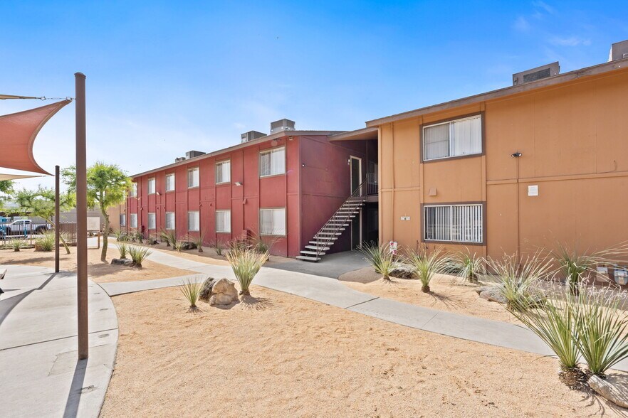 More Photos Of 4585 E McKinley Ave, Fresno Apartments For Sale