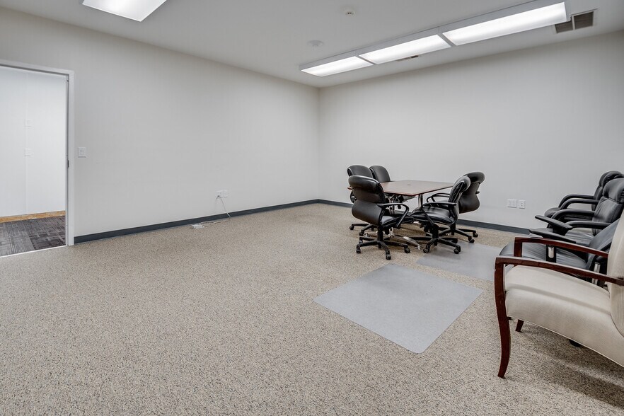 More Photos Of 4295 Brogdon Exchange, Suwanee Warehouse For Sale