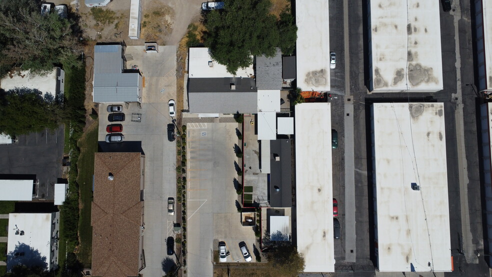 More Photos Of 8665 Harrison St, Sandy Service For Sale