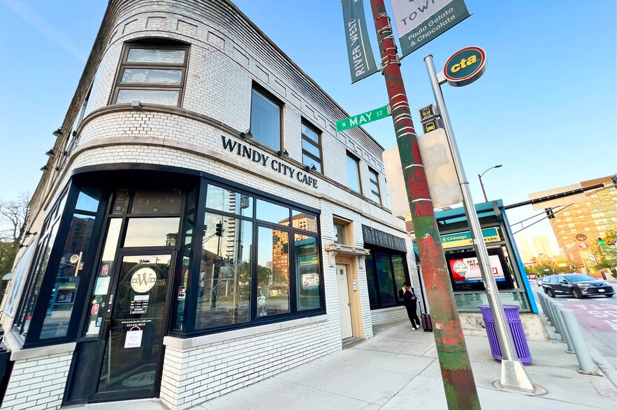 More Photos Of 1058-1062 W Chicago Ave, Chicago Restaurant For Lease