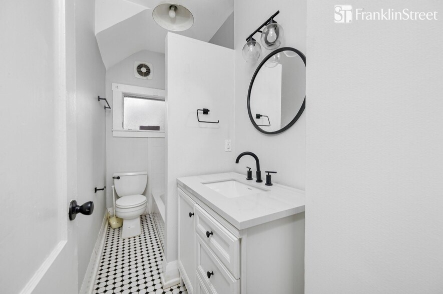 More Photos Of 714 E Hollywood St, Tampa Apartments For Sale