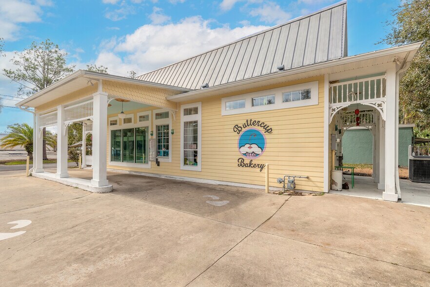 More Photos Of 197 E Church St, Deland General Retail For Sale