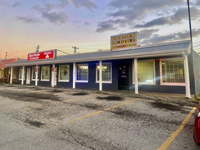 Primary Photo Of 3128-3134 E Sunshine St, Springfield Storefront Retail Office For Sale