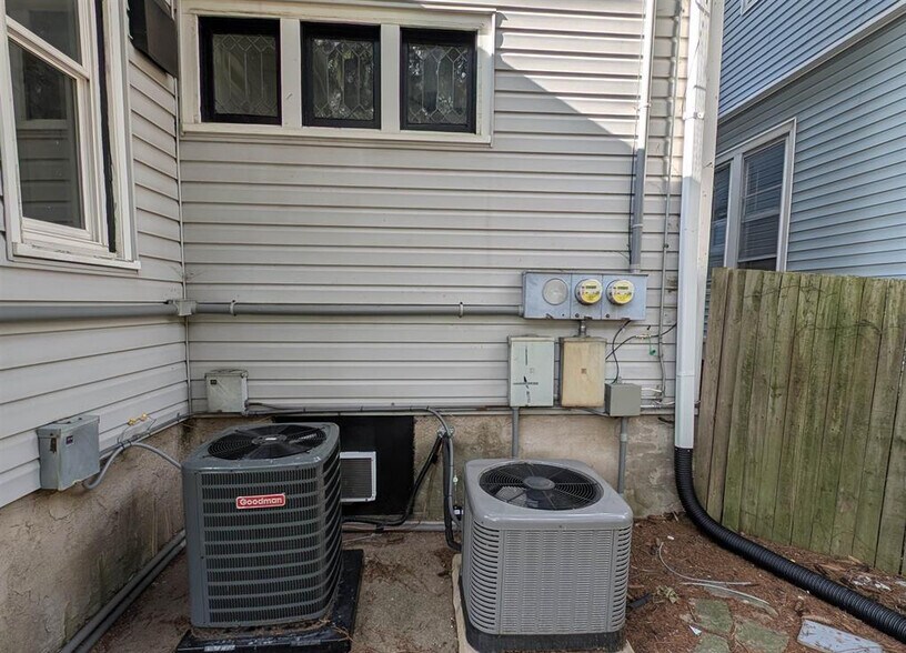 More Photos Of 1611 W Barker Ave, Peoria Multifamily For Sale