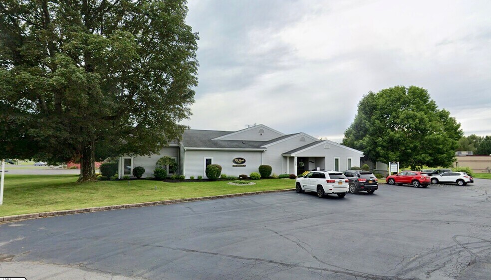 More Photos Of 4305 Middle Settlement Rd, New Hartford Office For Lease