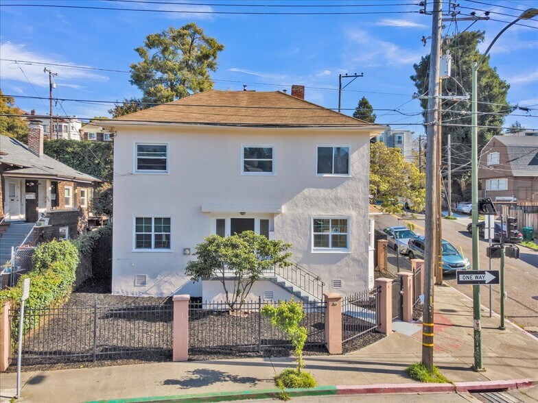 More Photos Of 3300 Harrison St, Oakland Apartments For Sale