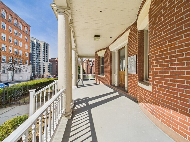 More Photos Of 73 Chestnut St, Springfield Loft Creative Space For Sale