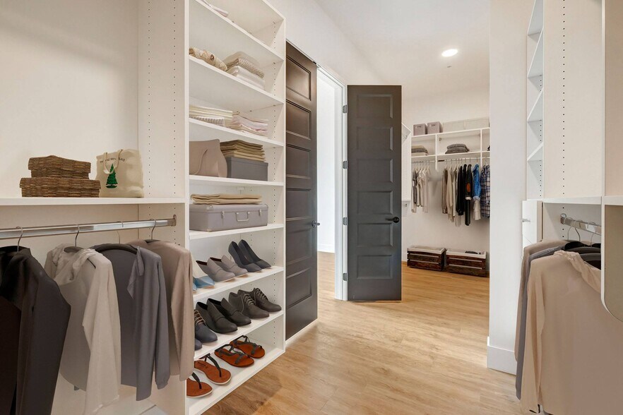 More Photos Of 615 S 8th St, Minneapolis Apartments For Lease