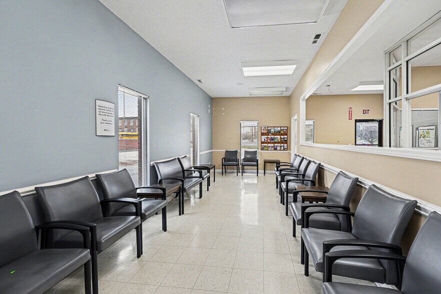 More Photos Of 208 W Salisbury St, Asheboro Medical For Lease