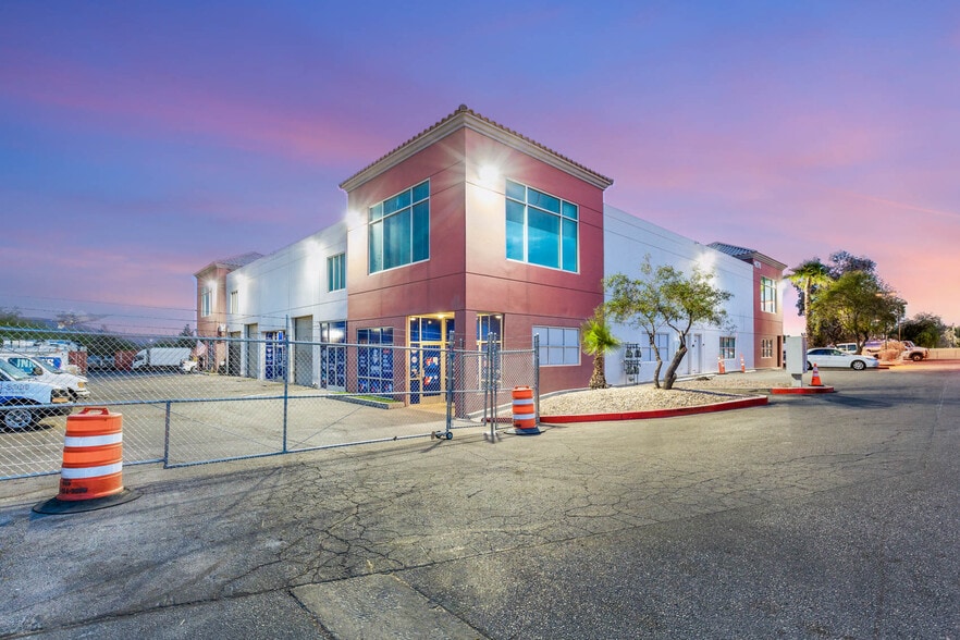 More Photos Of 4570 Donovan Way, North Las Vegas Light Distribution For Sale