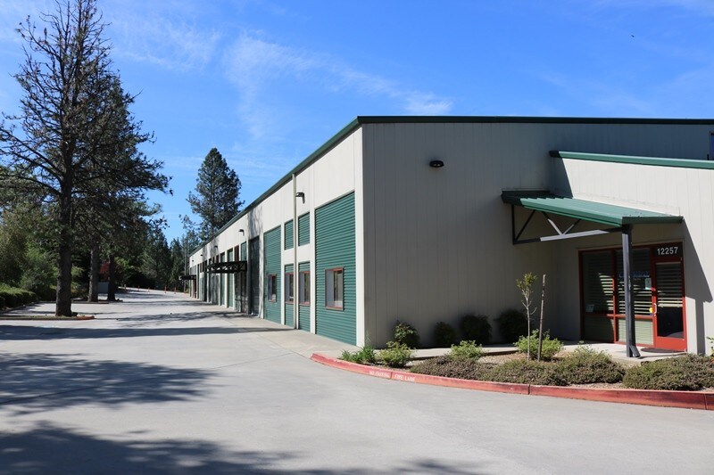 More Photos Of 12257-12295 Loma Rica Dr, Grass Valley Warehouse For Sale
