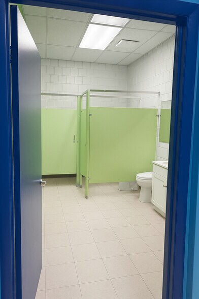 More Photos Of 1610 N Carey St, Baltimore Apartments For Lease