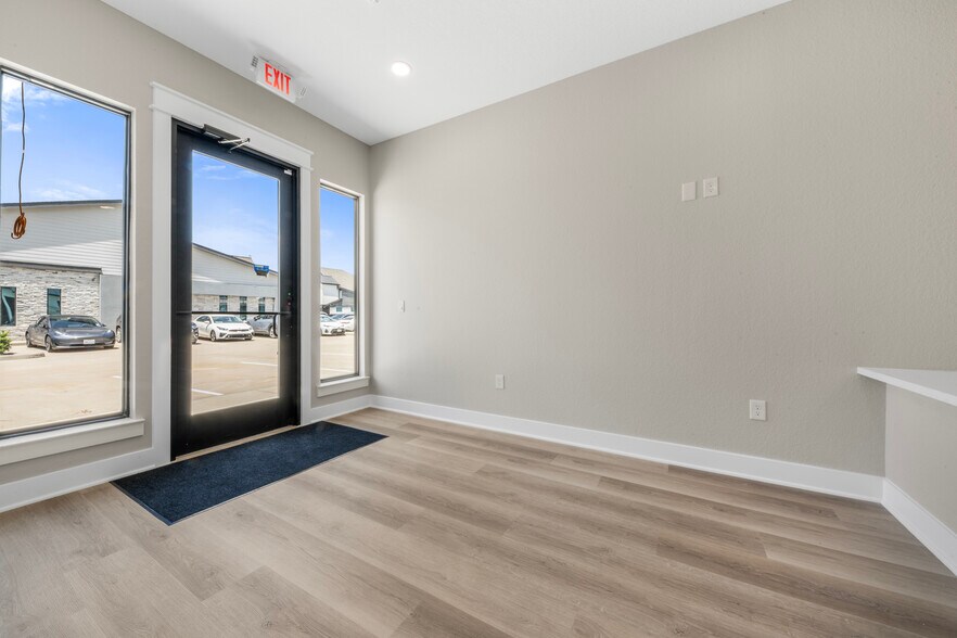 More Photos Of 213 Bella Katy Dr, Katy Medical For Lease