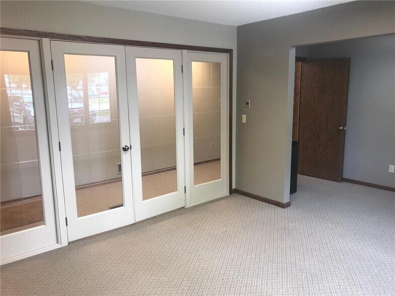 More Photos Of 130 Park Ave S, Saint Cloud Office For Sale