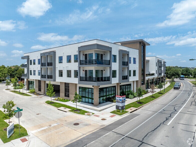 Primary Photo Of 3900 Berkman Dr, Austin Apartments For Sale