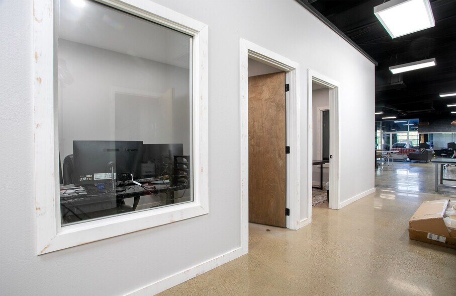 More Photos Of 2850 S Southwest Loop 323, Tyler Distribution For Sale